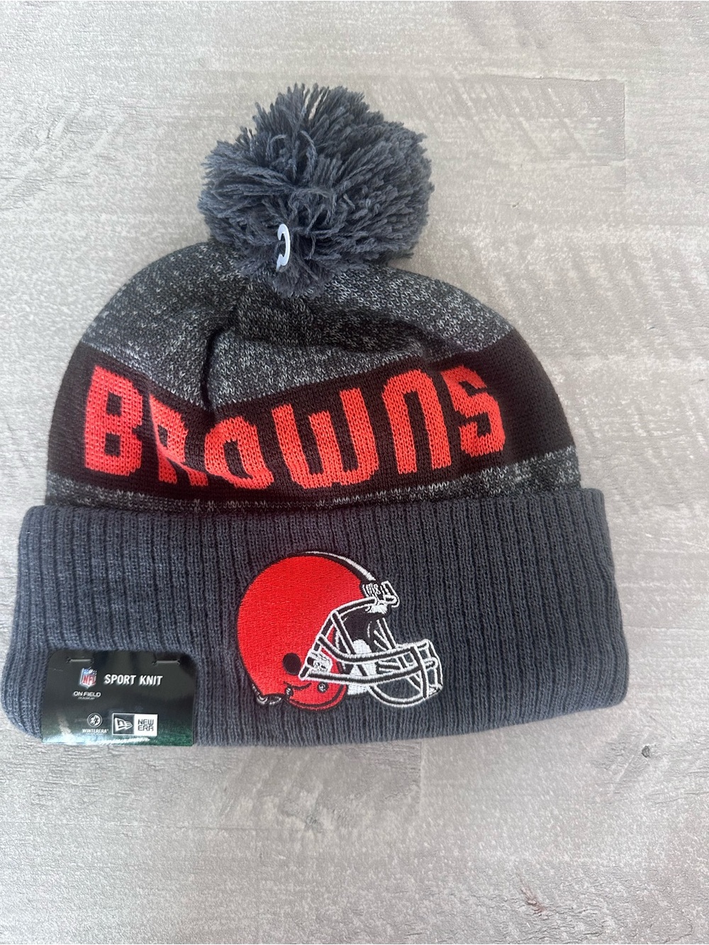 Cleveland Browns New Era Sport Knit Cap NFL Pom Beanie Hat OSFM NEW Grey Orange